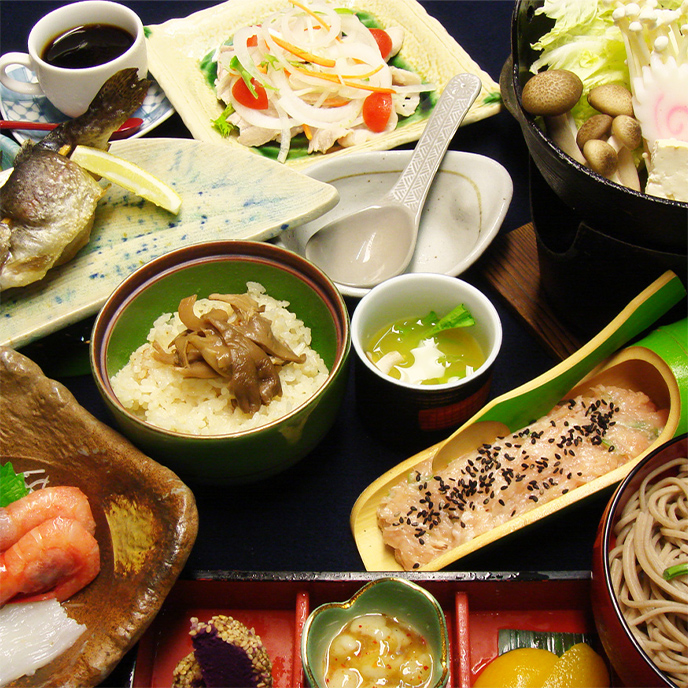【ウィンターシーズン｜1泊2食付】地場産の美味しいご飯を味わう夕膳＜白馬姫川温泉満喫＞